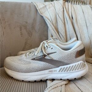Brooks Cream Athletic Shoes